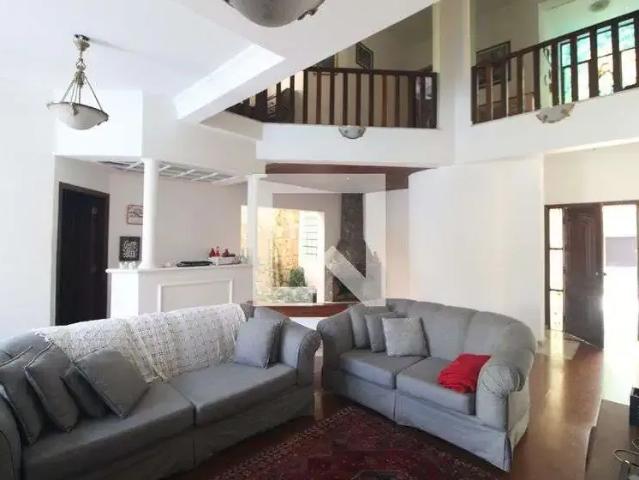 Casa / Sobrado para Locação em São Paulo/SP Cidade Dutra 5 Quartos