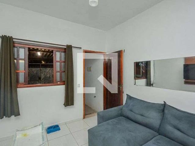 Casa / Sobrado para Locação em São Paulo/SP Cidade Dutra 8 Quartos