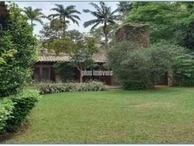 Casa / Sobrado para Locação em São Paulo/SP Cidade Jardim 4 Quartos