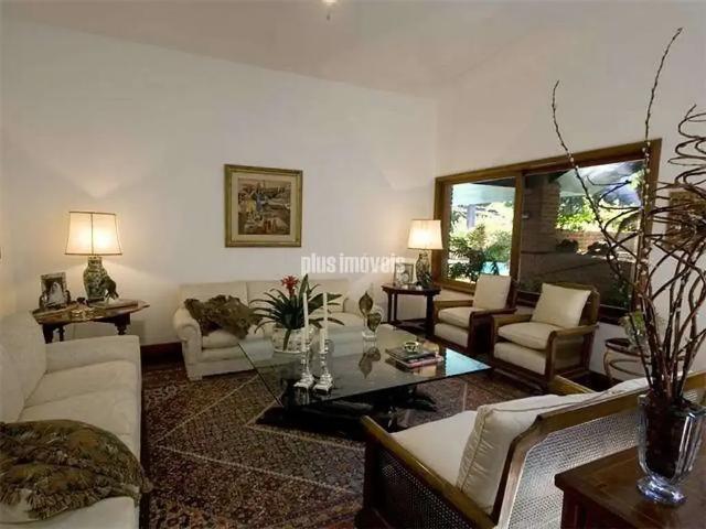 Casa / Sobrado para Locação em São Paulo/SP Cidade Jardim 5 Quartos