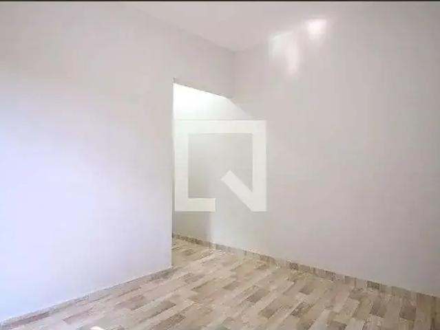 Casa / Sobrado para Locação em São Paulo/SP Cidade Satélite Santa Bárbara 1 Quartos