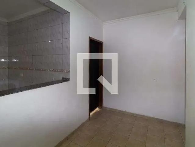 Casa / Sobrado para Locação em São Paulo/SP Cidade Satélite Santa Bárbara 2 Quartos