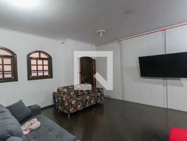 Casa / Sobrado para Locação em São Paulo/SP Cidade Satélite Santa Bárbara 4 Quartos