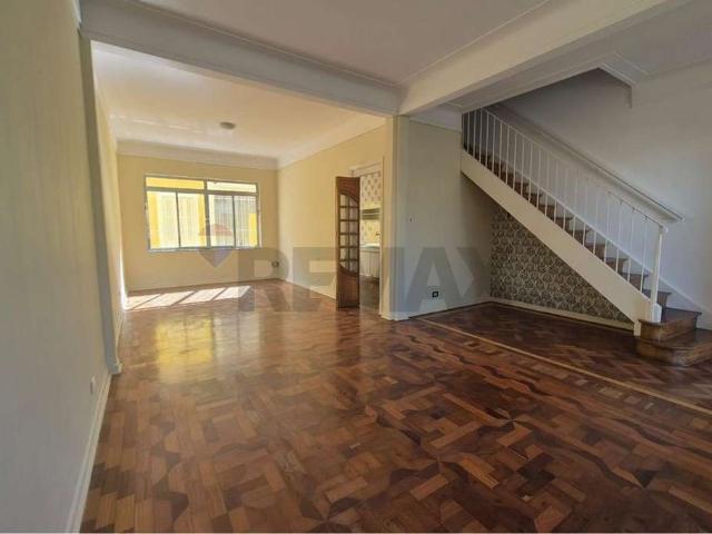 Casa / Sobrado para Locação em São Paulo/SP Aclimação 3 Quartos