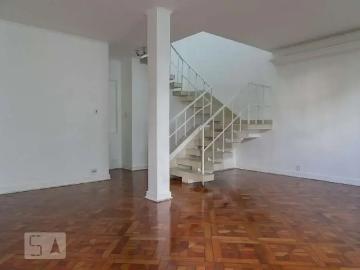 Casa / Sobrado para Locação em São Paulo/SP Aclimação 3 Quartos