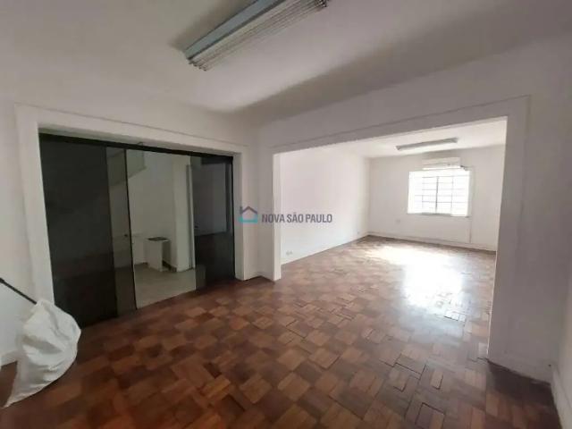 Casa / Sobrado para Locação em São Paulo/SP Aclimação 4 Quartos