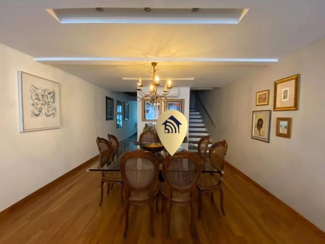 Casa / Sobrado para Locação em São Paulo/SP Aclimação 4 Quartos