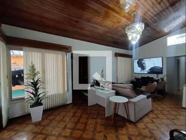 Casa / Sobrado para Locação em São Paulo/SP Aclimação 5 Quartos