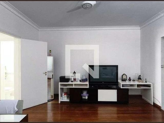 Casa / Sobrado para Locação em São Paulo/SP Aclimação 5 Quartos