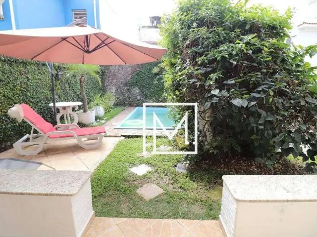 Casa / Sobrado para Locação em São Paulo/SP Aclimação 5 Quartos