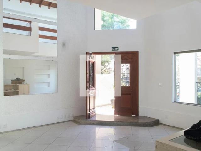 Casa / Sobrado para Locação em São Paulo/SP Água Fria 3 Quartos