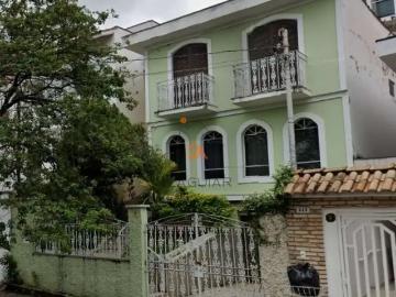 Casa / Sobrado para Locação em São Paulo/SP Água Fria 5 Quartos