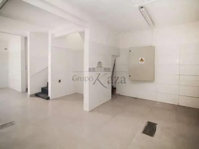Casa / Sobrado para Locação em São Paulo/SP Alto da Boa Vista 3 Quartos