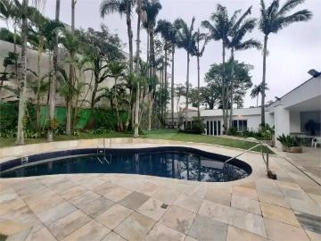 Casa / Sobrado para Locação em São Paulo/SP Alto da Boa Vista 4 Quartos