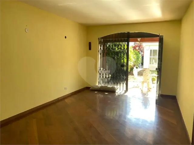 Casa / Sobrado para Locação em São Paulo/SP Alto da Boa Vista 4 Quartos