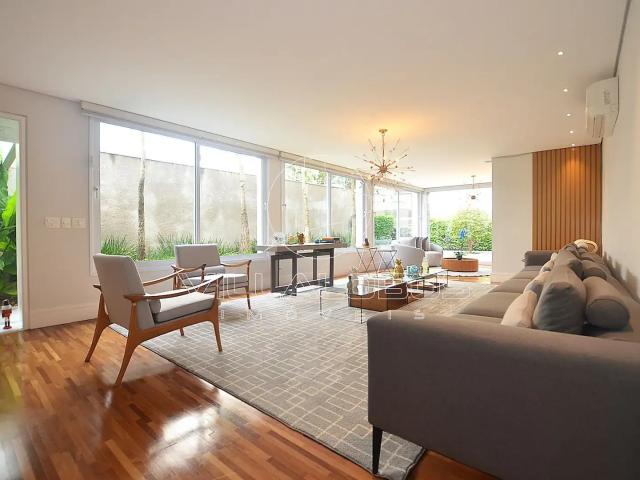 Casa / Sobrado para Locação em São Paulo/SP Alto de Pinheiros 3 Quartos