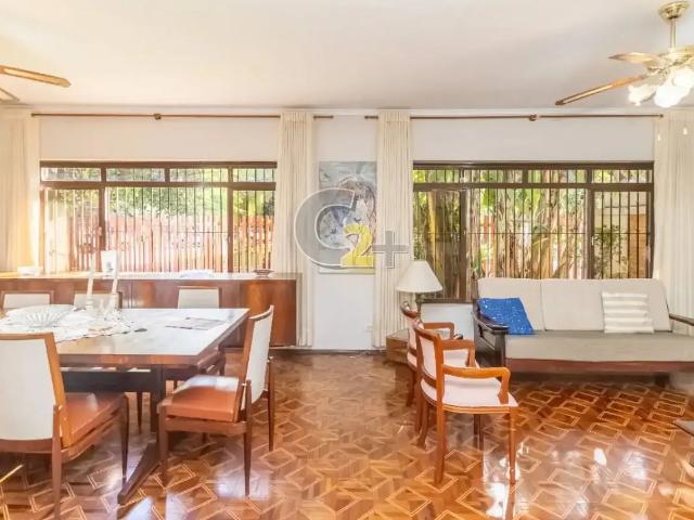 Casa / Sobrado para Locação em São Paulo/SP Alto de Pinheiros 3 Quartos
