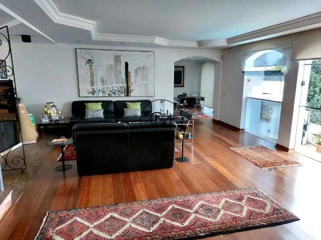 Casa / Sobrado para Locação em São Paulo/SP Alto de Pinheiros 4 Quartos