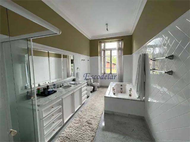 Casa / Sobrado para Locação em São Paulo/SP Alto de Pinheiros 5 Quartos