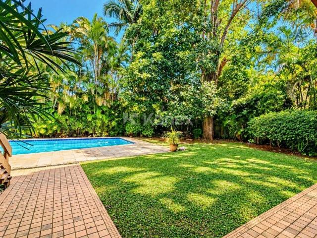 Casa / Sobrado para Locação em São Paulo/SP Alto de Pinheiros 5 Quartos