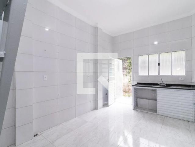 Casa / Sobrado para Locação em São Paulo/SP Artur Alvim 1 Quartos