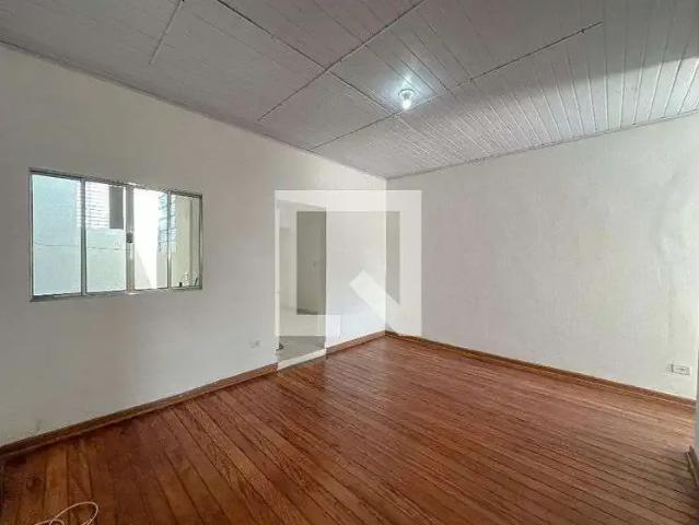Casa / Sobrado para Locação em São Paulo/SP Bom Retiro 2 Quartos