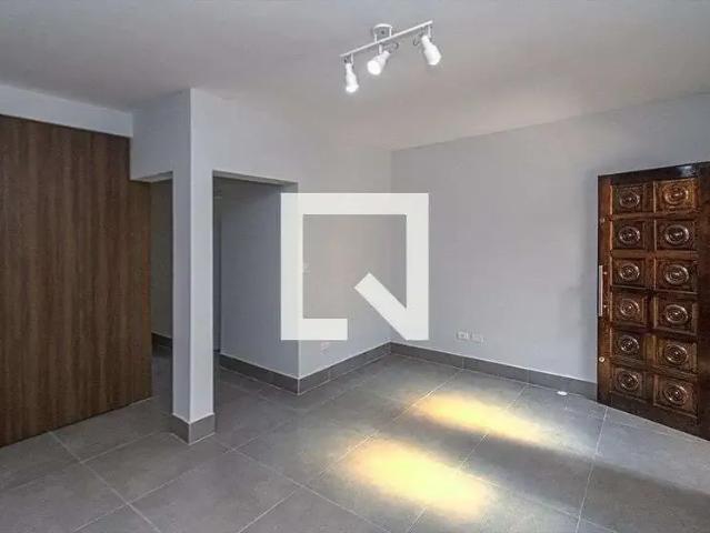 Casa / Sobrado para Locação em São Paulo/SP Bosque da Saúde 1 Quartos