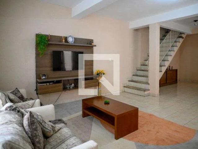 Casa / Sobrado para Locação em São Paulo/SP Bosque da Saúde 3 Quartos
