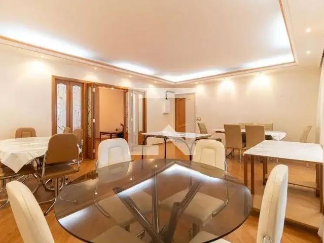 Casa / Sobrado para Locação em São Paulo/SP Bosque da Saúde 4 Quartos