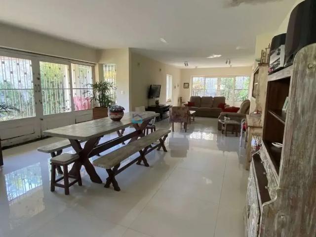 Casa / Sobrado para Locação em São Paulo/SP Bosque da Saúde 5 Quartos