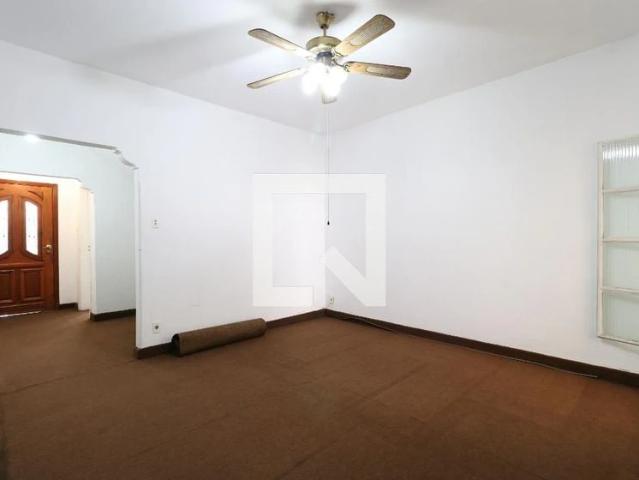 Casa / Sobrado para Locação em São Paulo/SP Barra Funda 3 Quartos