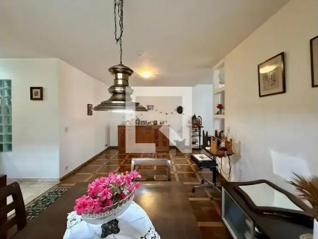 Casa / Sobrado para Locação em São Paulo/SP Brooklin 4 Quartos