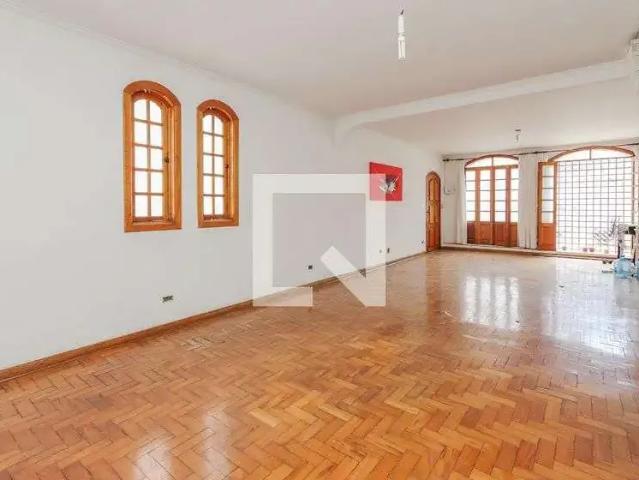 Casa / Sobrado para Locação em São Paulo/SP Brooklin 4 Quartos