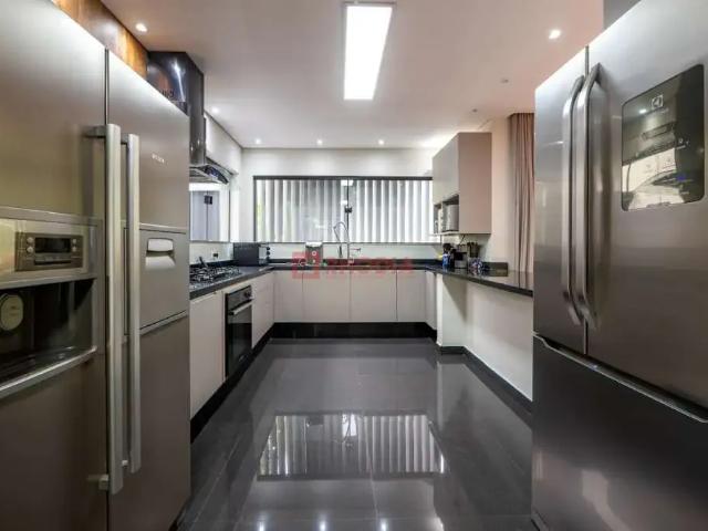 Casa / Sobrado para Locação em São Paulo/SP Brooklin Paulista 5 Quartos