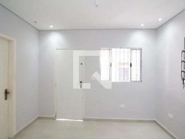 Casa / Sobrado para Locação em São Paulo/SP Butantã 2 Quartos