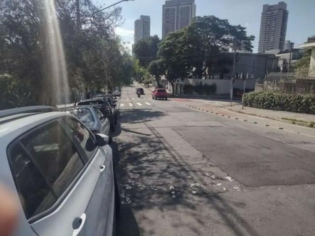 Casa / Sobrado para Locação em São Paulo/SP Butantã 3 Quartos