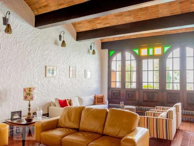 Casa / Sobrado para Locação em São Paulo/SP Butantã 4 Quartos