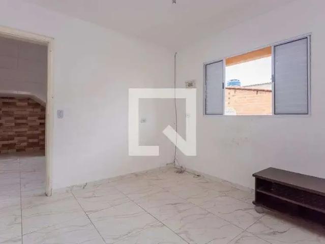 Casa / Sobrado para Locação em São Paulo/SP Guarapiranga 1 Quartos