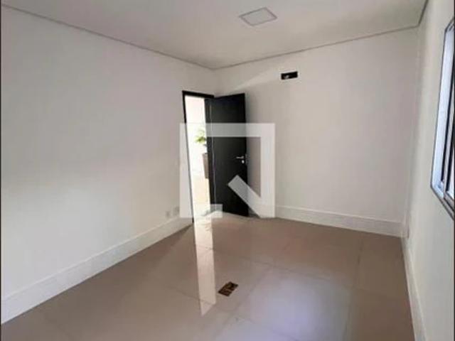 Casa / Sobrado para Locação em São Paulo/SP Guarapiranga 2 Quartos