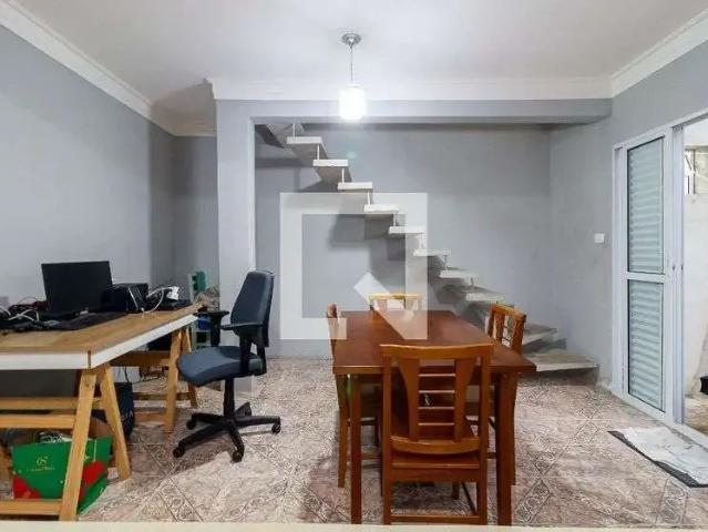 Casa / Sobrado para Locação em São Paulo/SP Guarapiranga 3 Quartos