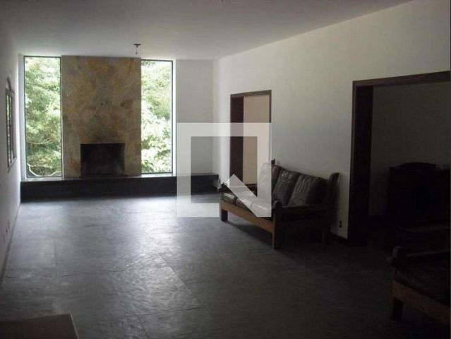 Casa / Sobrado para Locação em São Paulo/SP Guarapiranga 7 Quartos