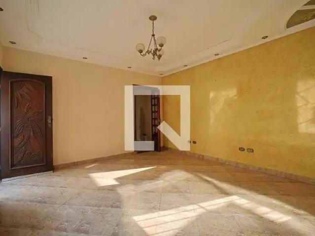 Casa / Sobrado para Locação em São Paulo/SP Ermelino Matarazzo 3 Quartos
