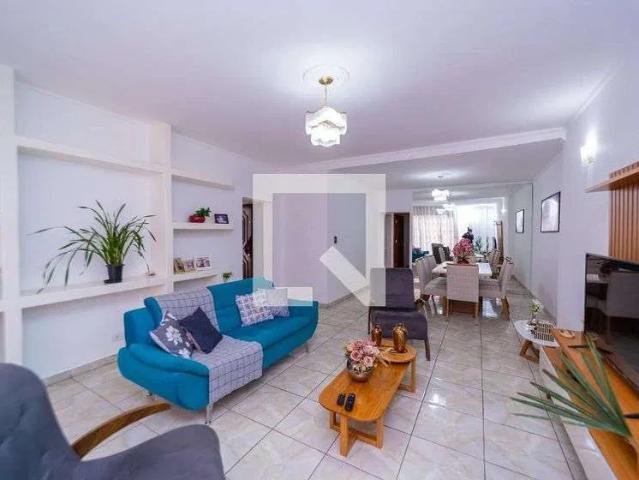 Casa / Sobrado para Locação em São Paulo/SP Ermelino Matarazzo 4 Quartos
