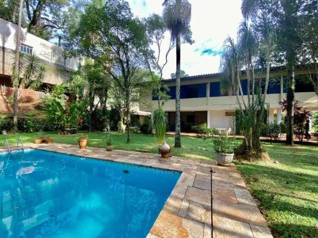 Casa / Sobrado para Locação em São Paulo/SP Fazenda Morumbi 5 Quartos
