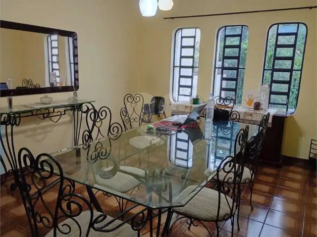 Casa / Sobrado para Locação em São Paulo/SP Horto 3 Quartos