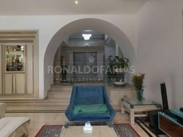 Casa / Sobrado para Locação em São Paulo/SP Interlagos 4 Quartos