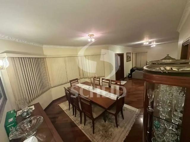Casa / Sobrado para Locação em São Paulo/SP Interlagos 4 Quartos