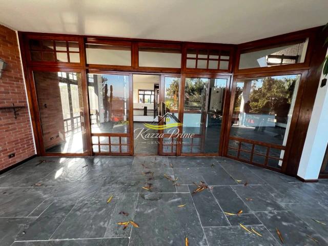 Casa / Sobrado para Locação em São Paulo/SP Interlagos 4 Quartos