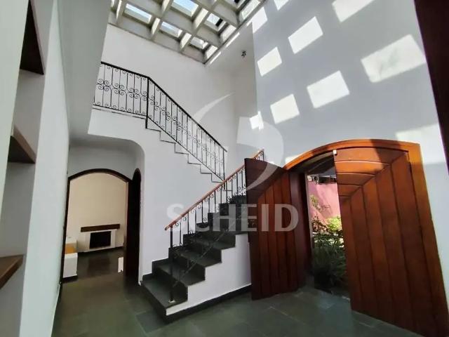Casa / Sobrado para Locação em São Paulo/SP Interlagos 4 Quartos