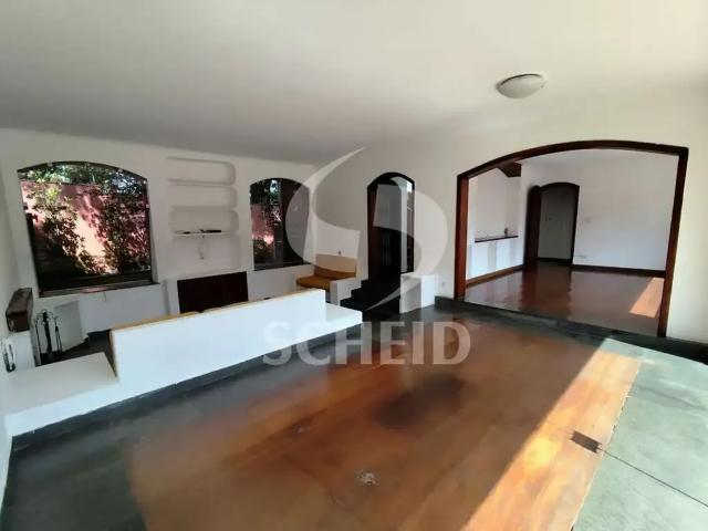 Casa / Sobrado para Locação em São Paulo/SP Interlagos 4 Quartos